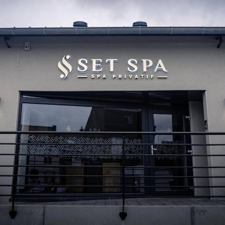 Set Spa Mouscron Εξωτερικό φωτογραφία